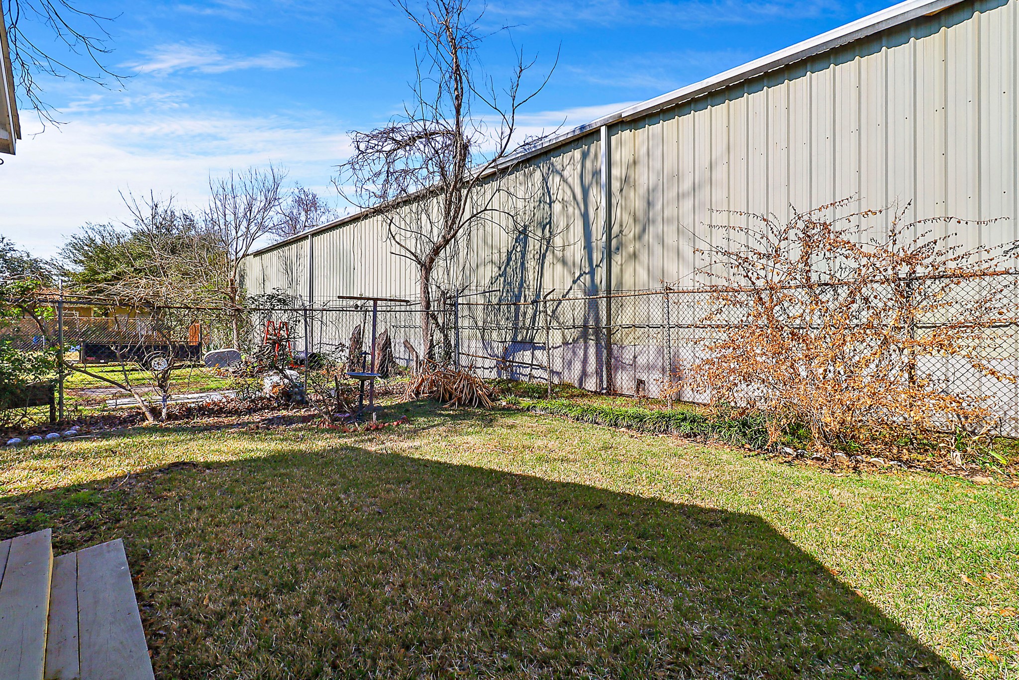 7317 Longview Street Houston, TX 77020 - Photo 25 of 30 a view of swimming pool with a yard