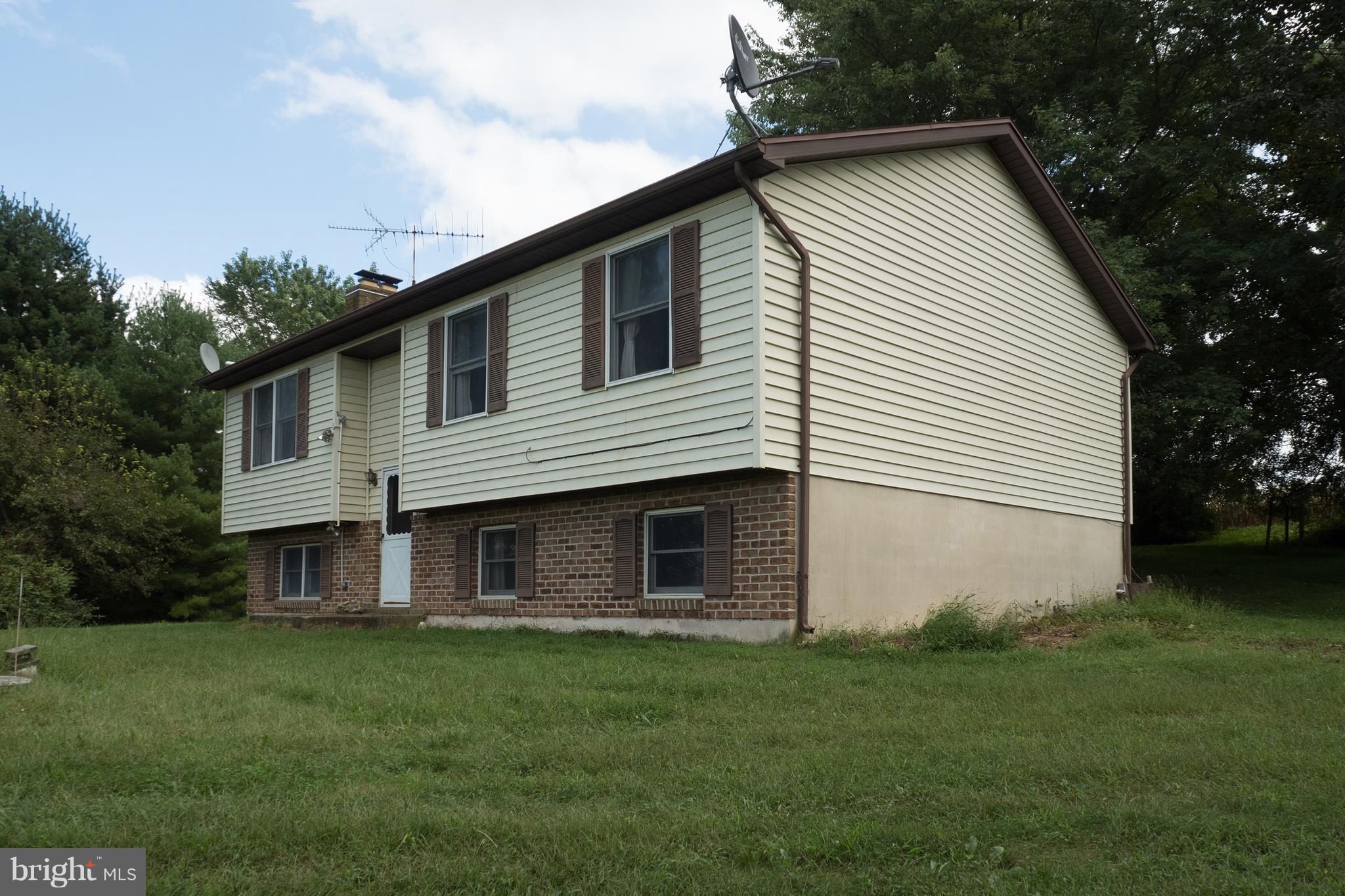 2722 Buffalo Valley Road Spring Grove, PA 17362 - Photo 2 of 33