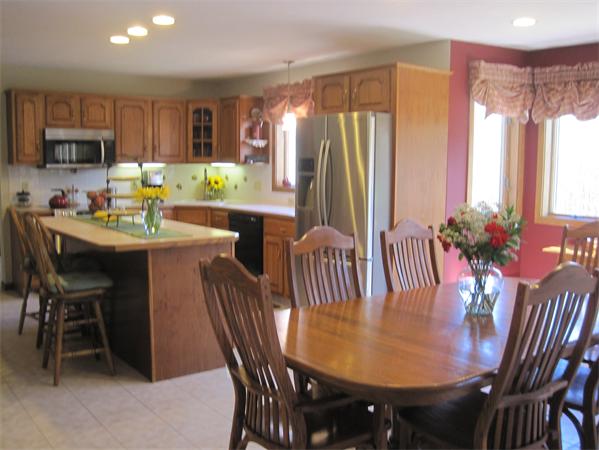 236 Sawyer Road Bolton, MA 01740 - Photo 8 of 26 Gallery Image 8
