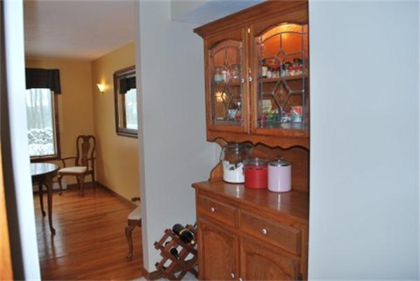 236 Sawyer Road Bolton, MA 01740 - Photo 10 of 26 Gallery Image 10