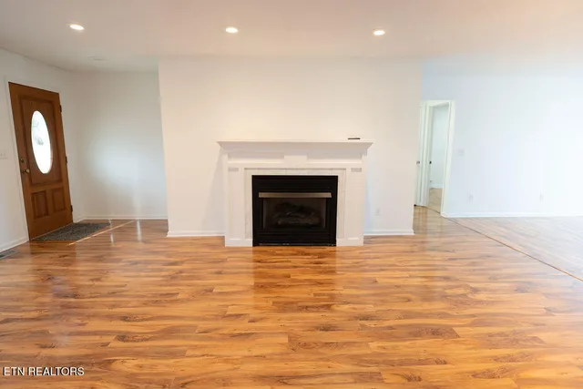 $369,000 | 178 Farris Circle, La Follette, TN 37766