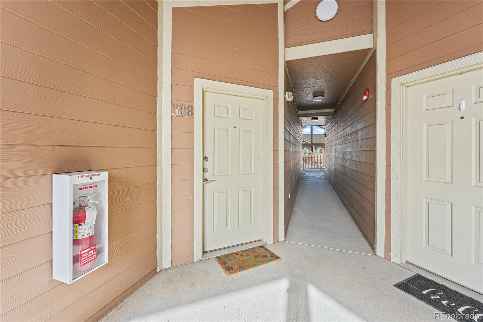 10805 Twenty Mile Road, Unit 308 Parker, CO 80134 - Photo 3 of 31 a view of livingroom