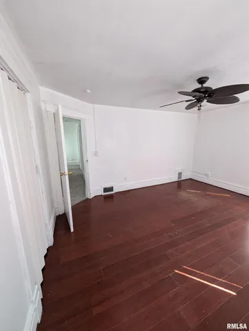 $65,400 | 805 East Behrends Avenue, Peoria, IL 61603