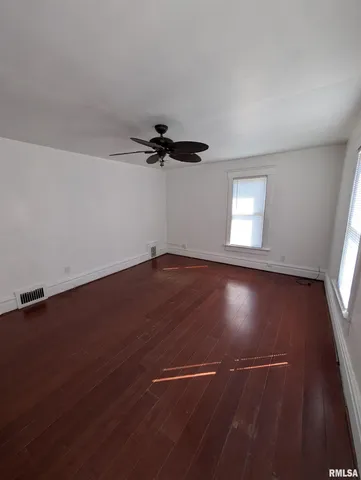 $65,400 | 805 East Behrends Avenue, Peoria, IL 61603