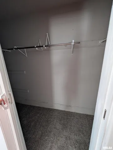 $65,400 | 805 East Behrends Avenue, Peoria, IL 61603