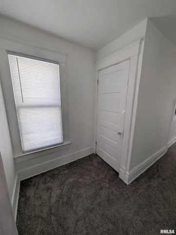 $65,400 | 805 East Behrends Avenue, Peoria, IL 61603