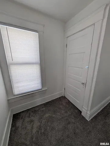 $65,400 | 805 East Behrends Avenue, Peoria, IL 61603