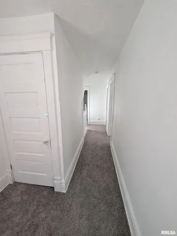 $65,400 | 805 East Behrends Avenue, Peoria, IL 61603