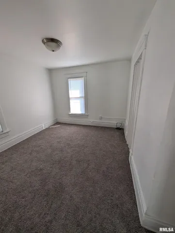 $65,400 | 805 East Behrends Avenue, Peoria, IL 61603