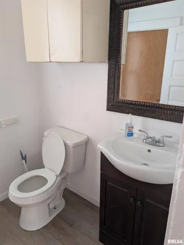 $65,400 | 805 East Behrends Avenue, Peoria, IL 61603