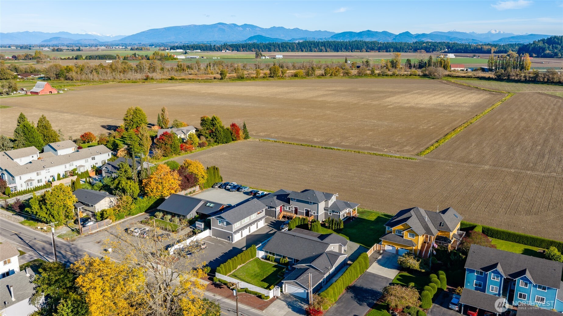 733 Maple Avenue La Conner, WA 98257 - Photo 39 of 39 an aerial view of ocean and residential houses with outdoor space
