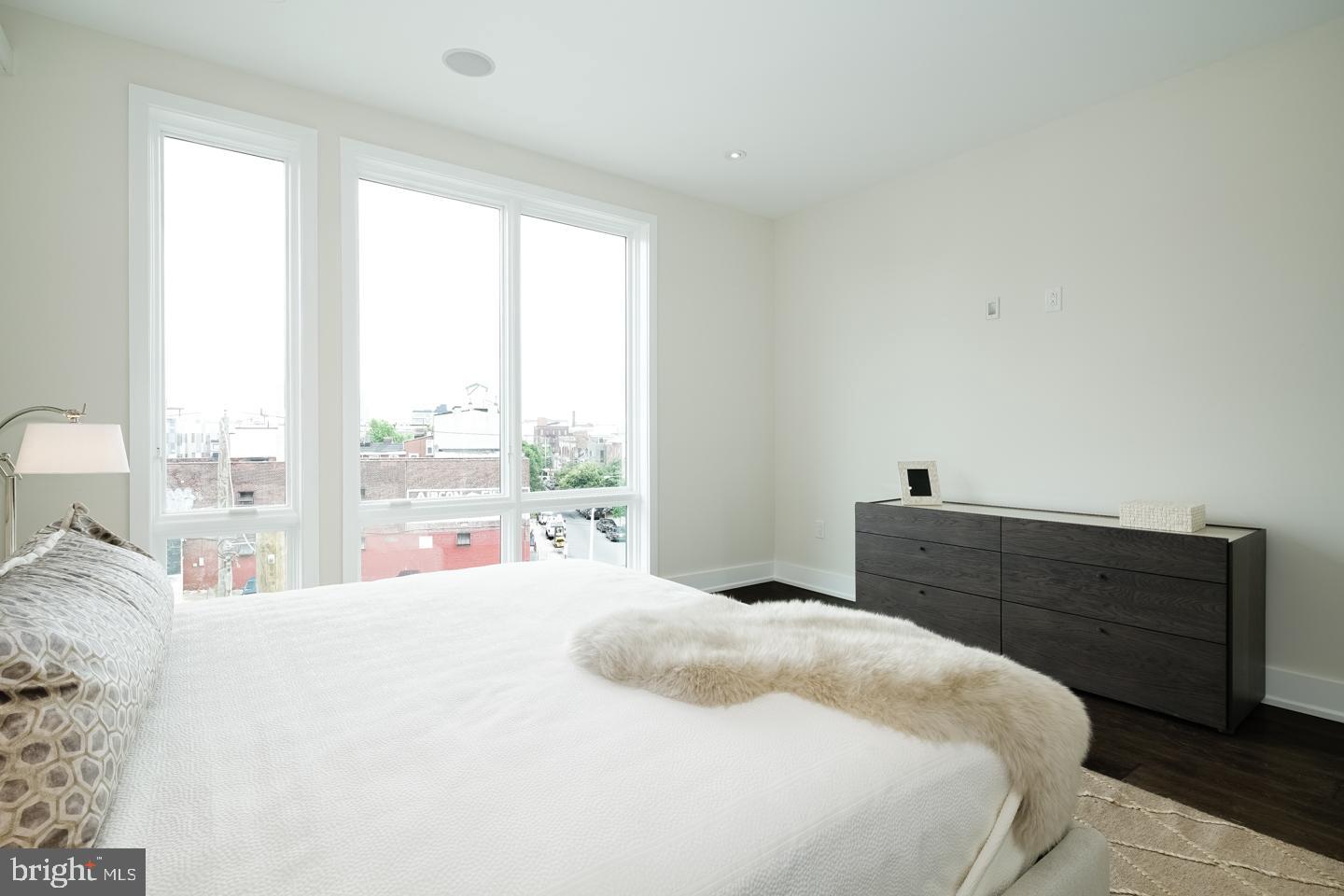 618 North R N 5th Philadelphia, PA 19123 - Photo 12 of 25