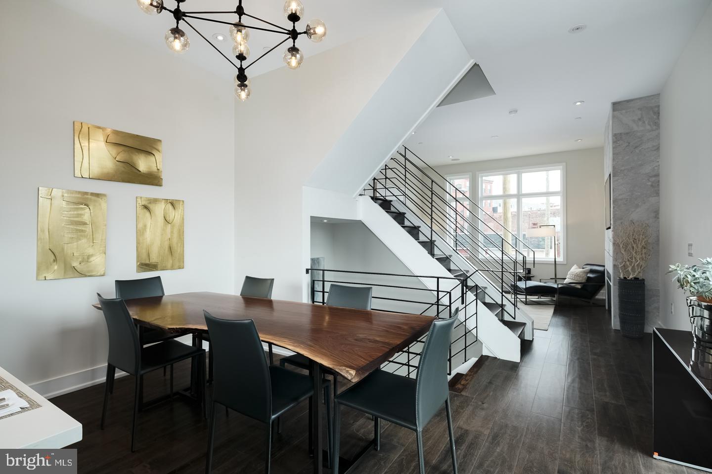 618 North R N 5th Philadelphia, PA 19123 - Photo 3 of 25