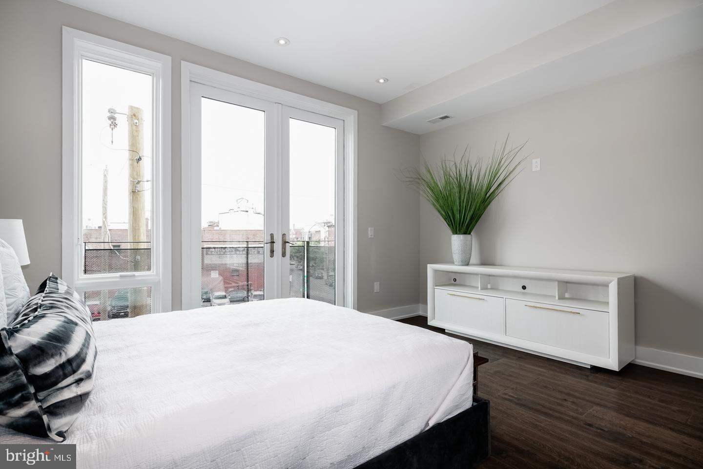 618 North R N 5th Philadelphia, PA 19123 - Photo 22 of 25