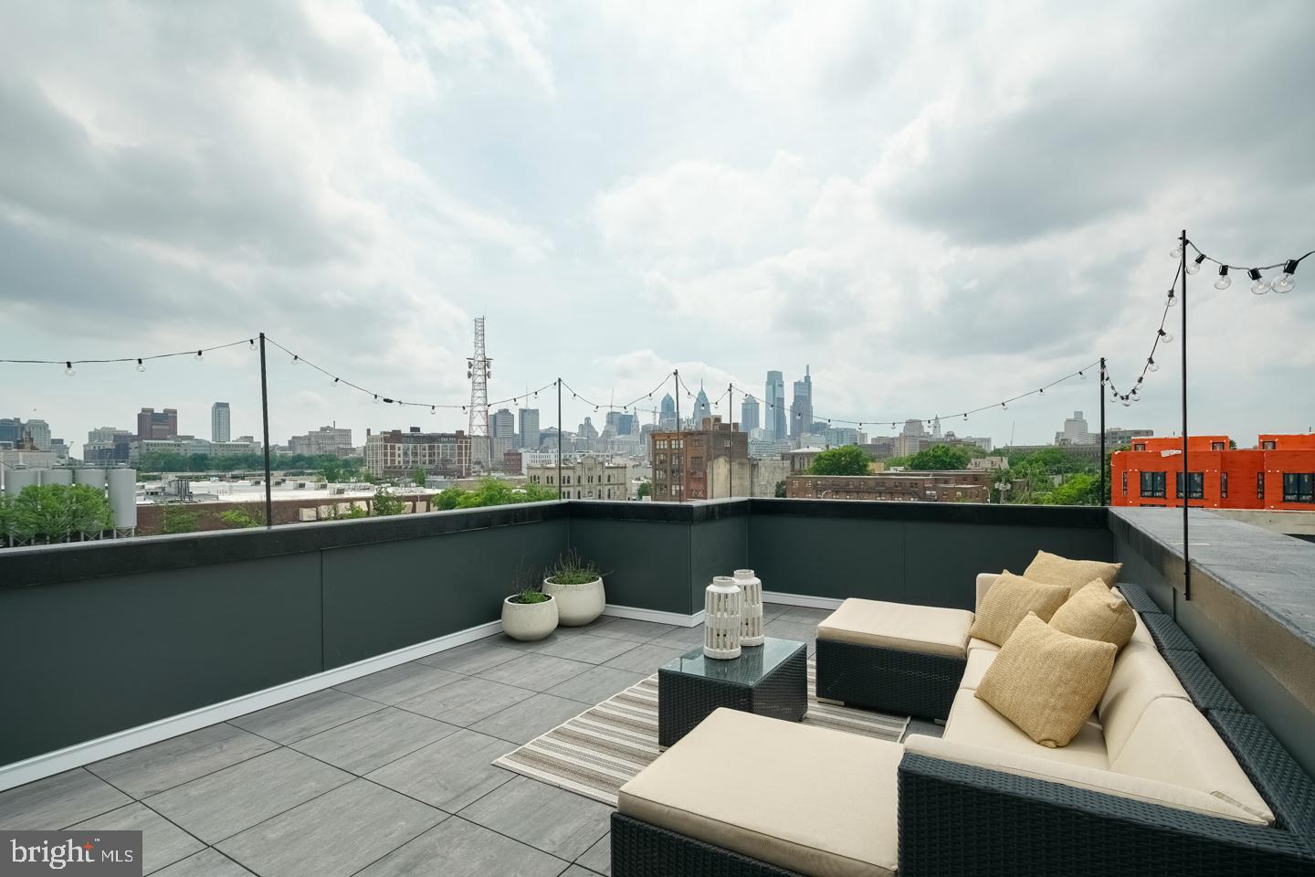 618 North R N 5th Philadelphia, PA 19123 - Photo 8 of 25