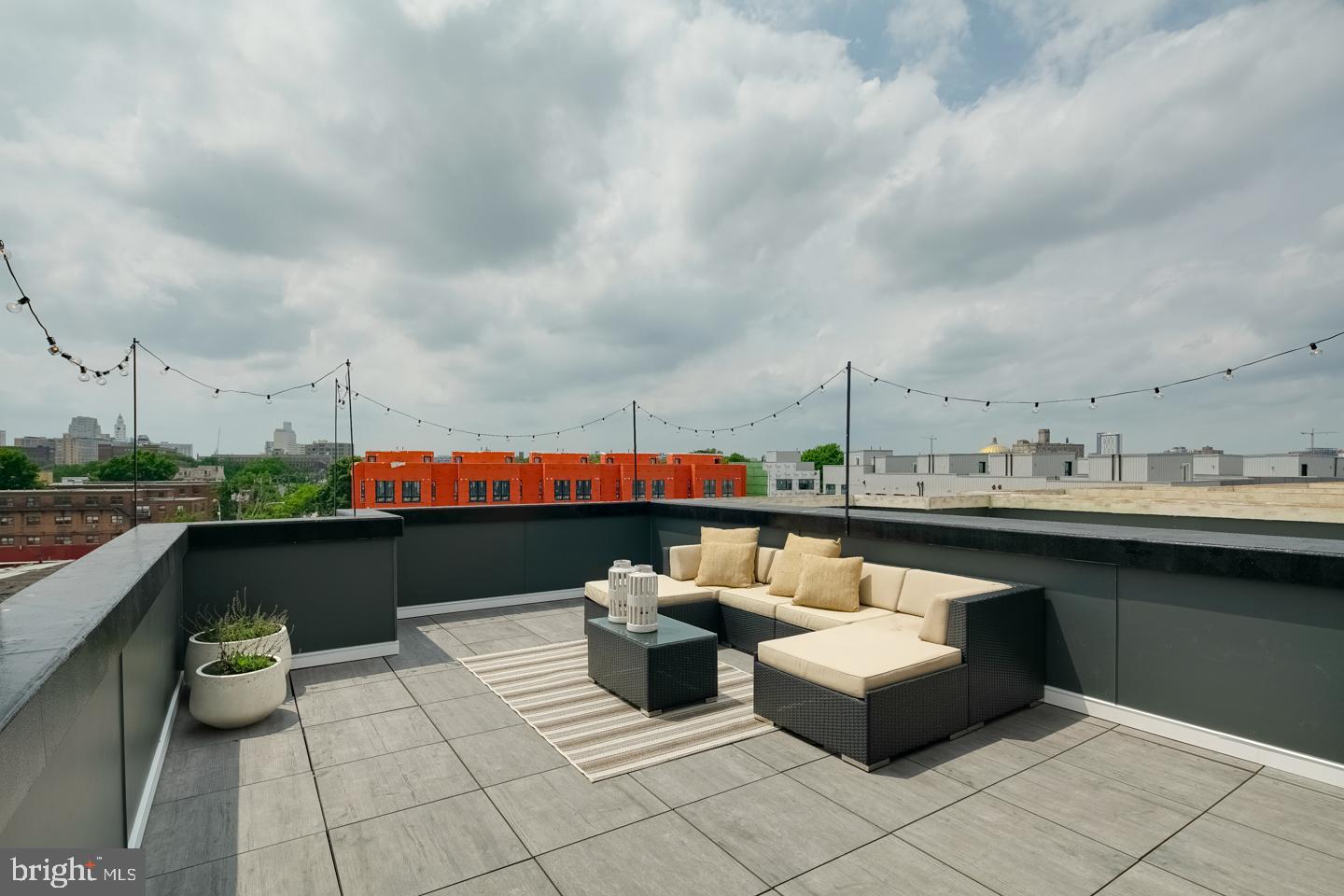 618 North R N 5th Philadelphia, PA 19123 - Photo 10 of 25