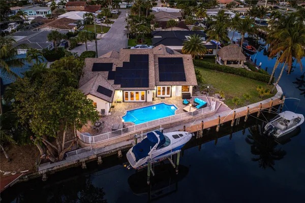 $2,199,000 | 630 Southeast 9th Avenue, Pompano Beach, FL 33060