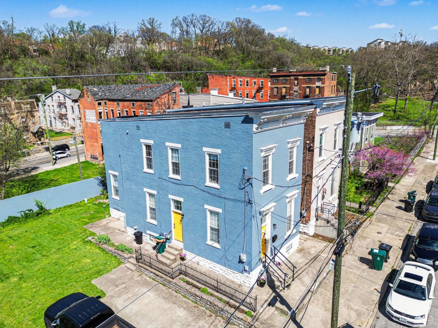 2279 Loth Street Cincinnati, OH 45219 - Photo 23 of 29