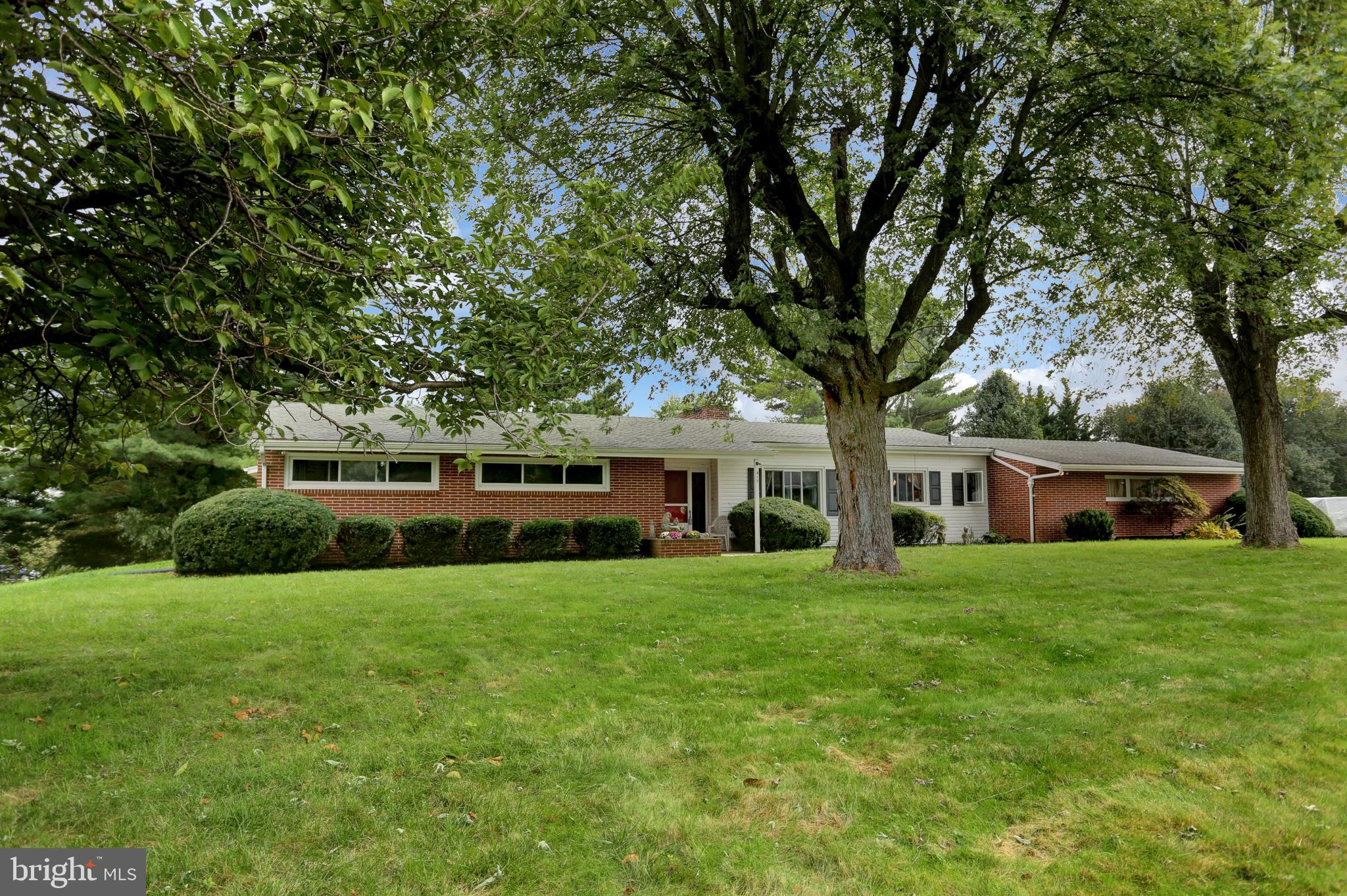 419 North Houcksville Road Hampstead, MD 21074 - Photo 4 of 55 Gallery Image 4