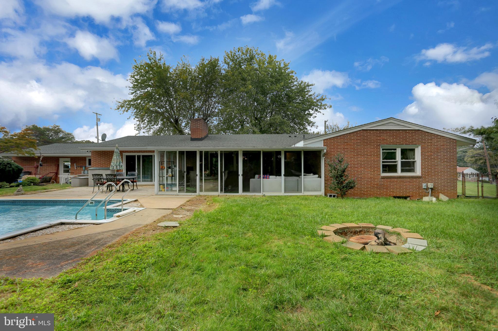 419 North Houcksville Road Hampstead, MD 21074 - Photo 7 of 55 Gallery Image 7