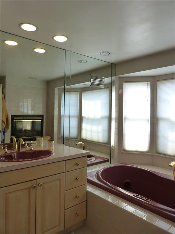 130 Boxfield Road Upper St. Clair, PA 15241 - Photo 17 of 25 Gallery Image 17