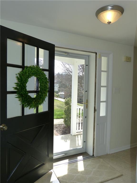 130 Boxfield Road Upper St. Clair, PA 15241 - Photo 4 of 25 Gallery Image 4