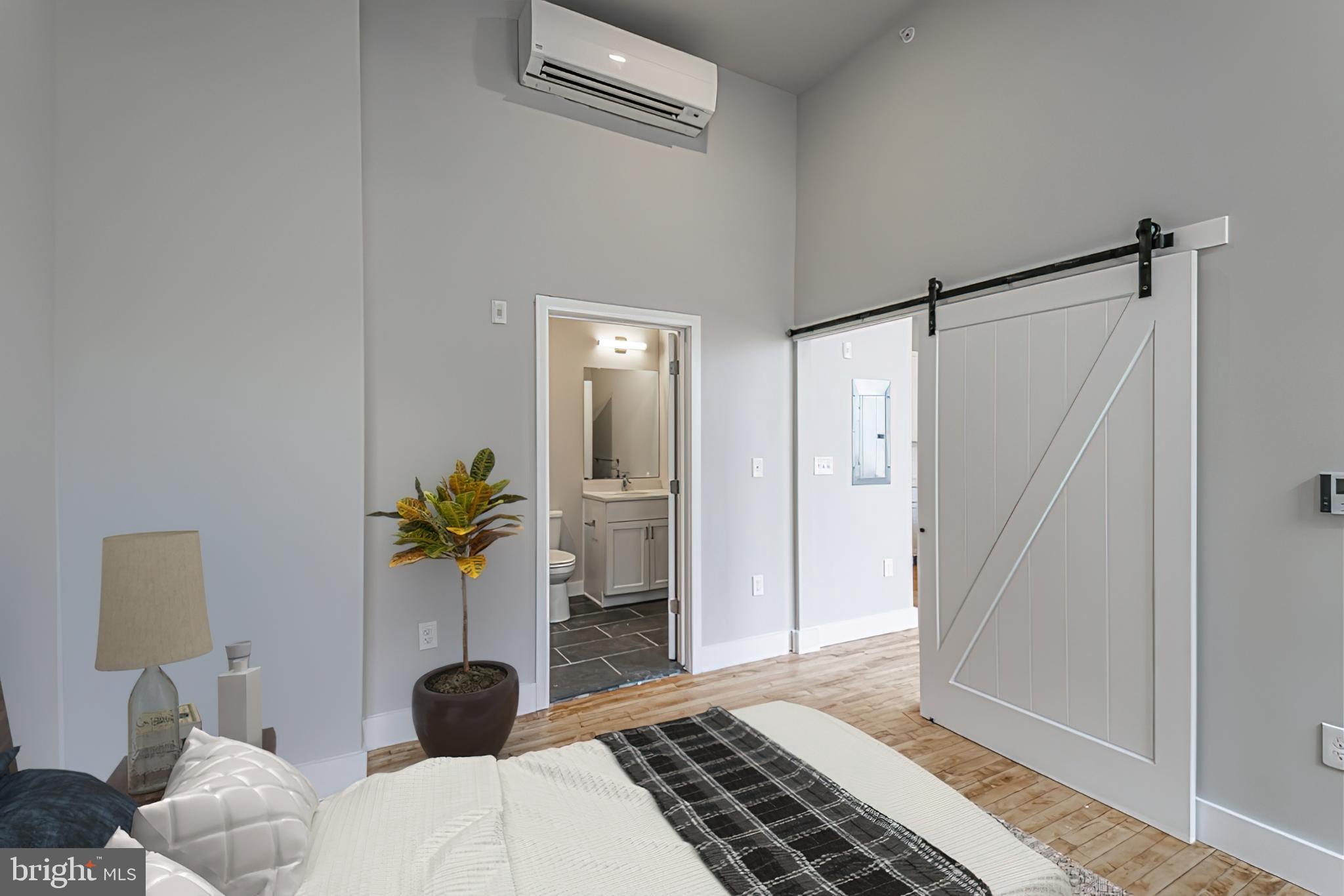 1300 South 19th Street, Unit 303 Philadelphia, PA 19146 - Photo 3 of 19