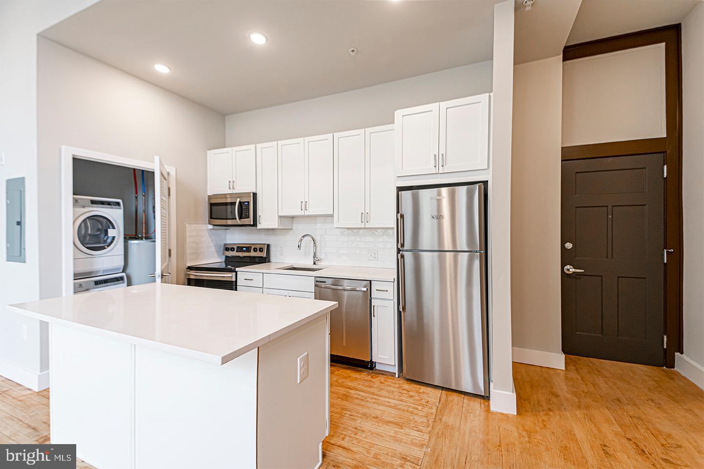 1300 South 19th Street, Unit 303 Philadelphia, PA 19146 - Photo 6 of 19