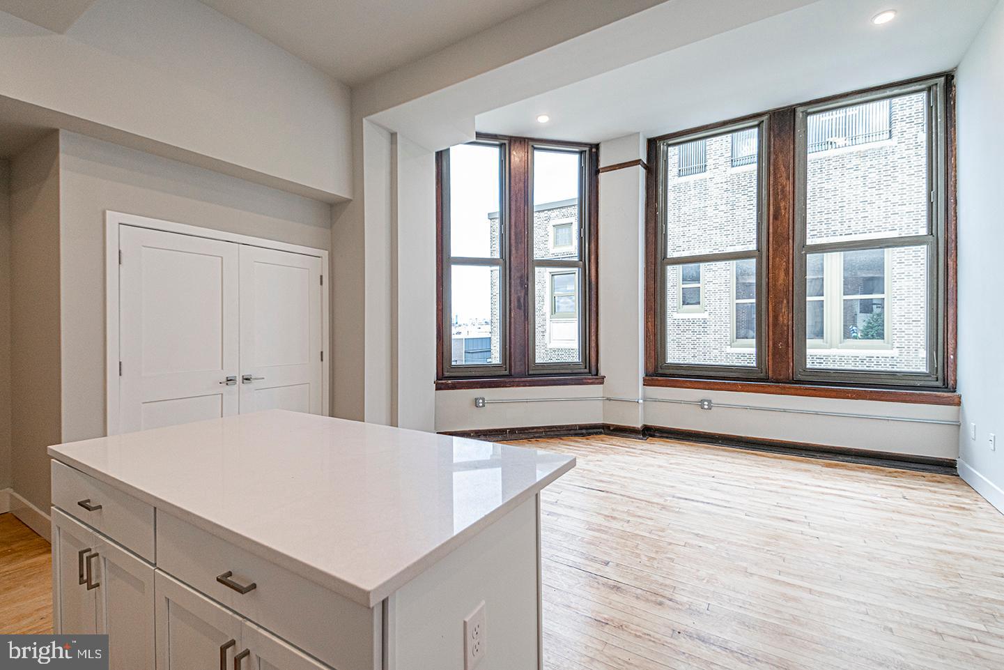 1300 South 19th Street, Unit 303 Philadelphia, PA 19146 - Photo 7 of 19