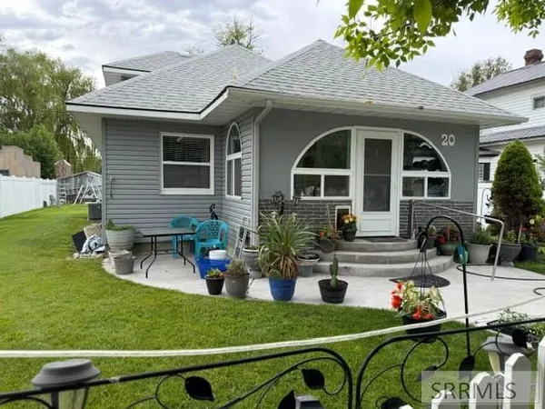 $229,000 | 20 South 2nd W Street, Aberdeen, ID 83210