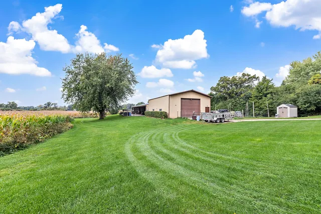 $1,500,000 | 29650 North Garland Road, Wauconda, IL 60084