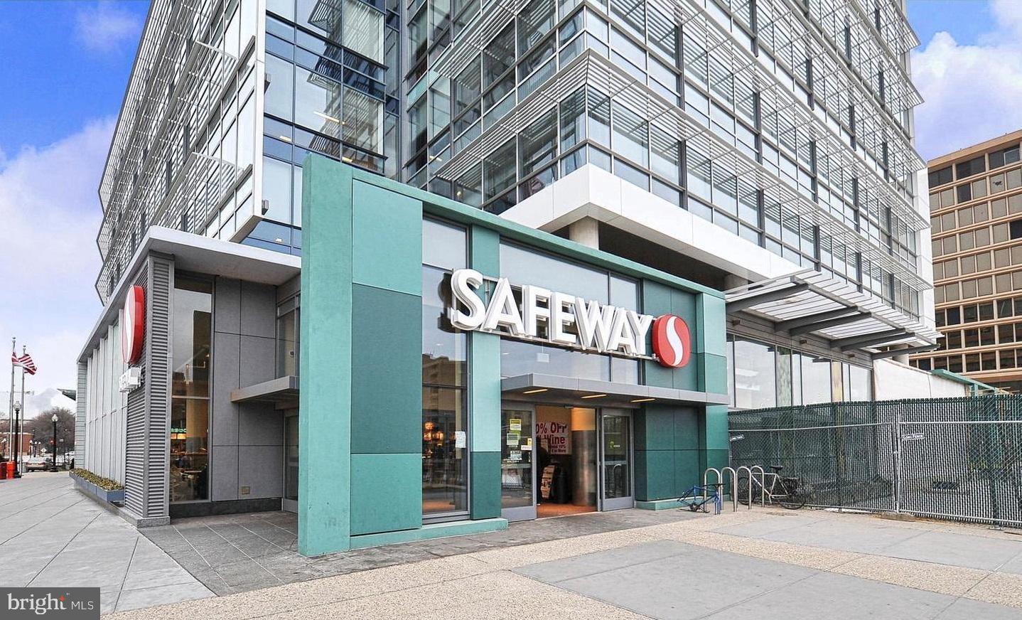 429 N Street Southwest, Unit S401 Washington, DC 20024 - Photo 2 of 9