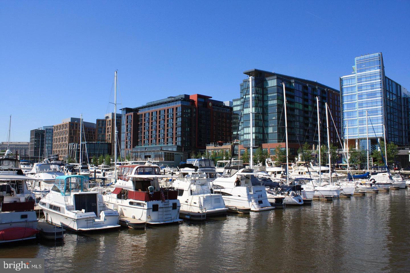 429 N Street Southwest, Unit S401 Washington, DC 20024 - Photo 5 of 9