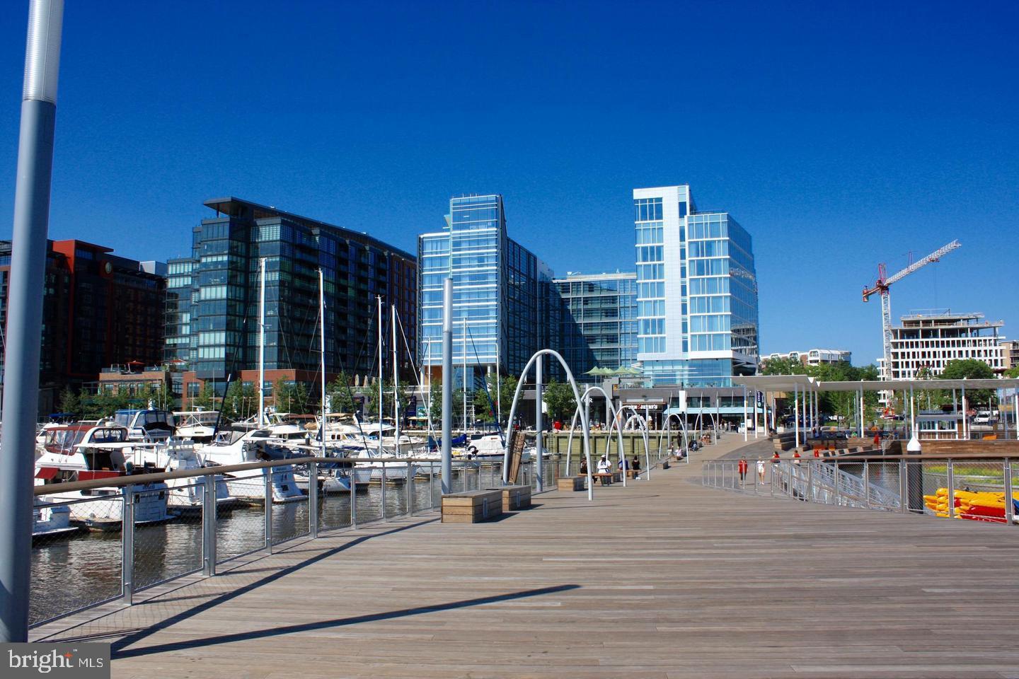 429 N Street Southwest, Unit S401 Washington, DC 20024 - Photo 6 of 9