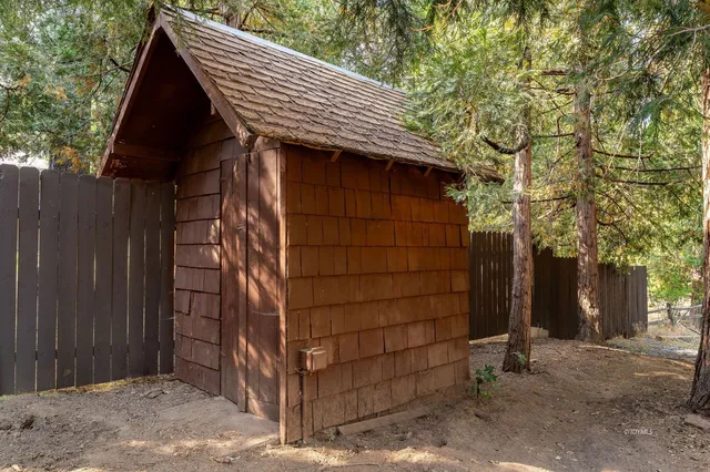 $631,000 | 54105 South Circle Drive, Idyllwild, CA 92549