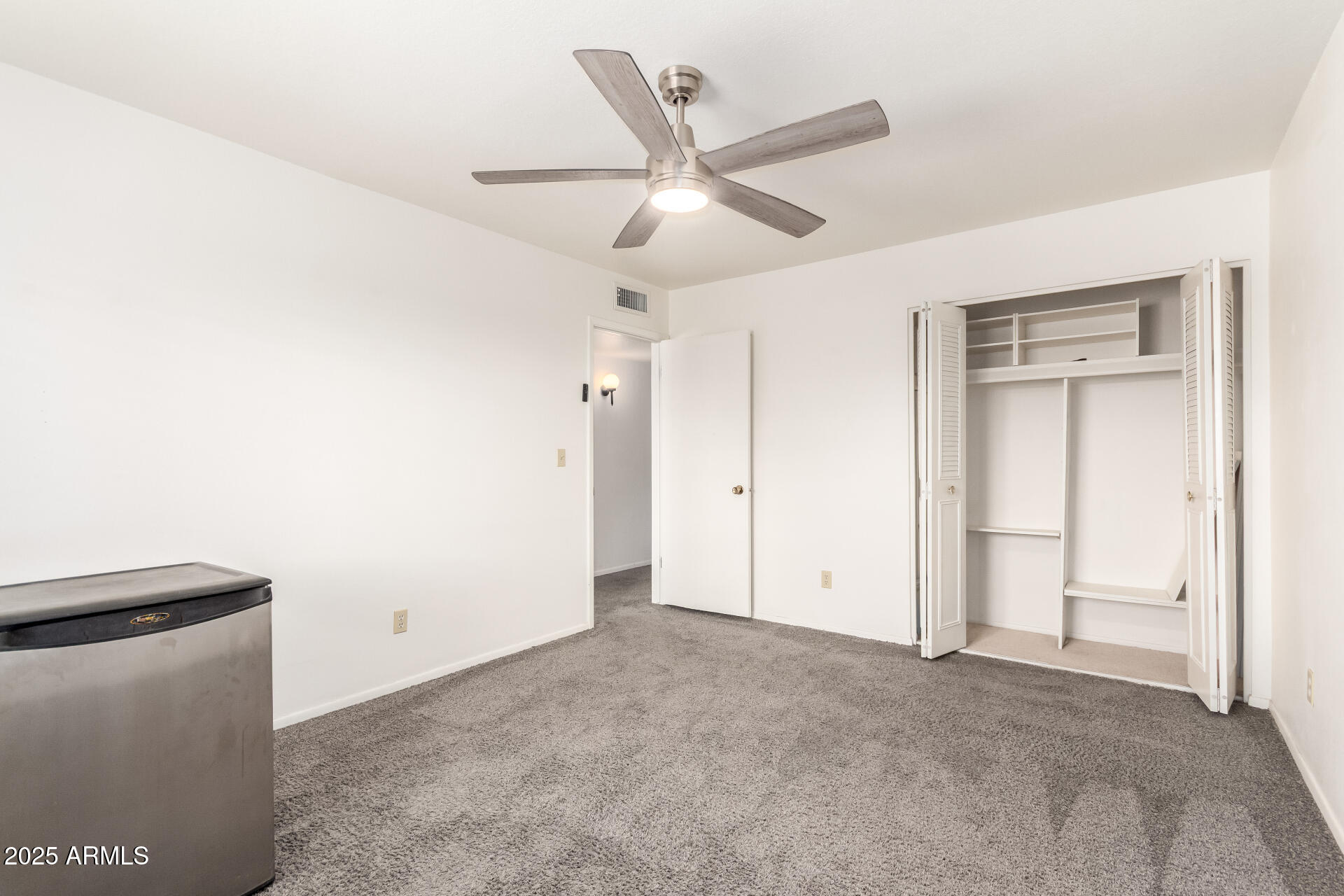 11621 North 39th Street Phoenix, AZ 85028 - Photo 9 of 13 11621 N 39TH Street, Phoenix, AZ 85028