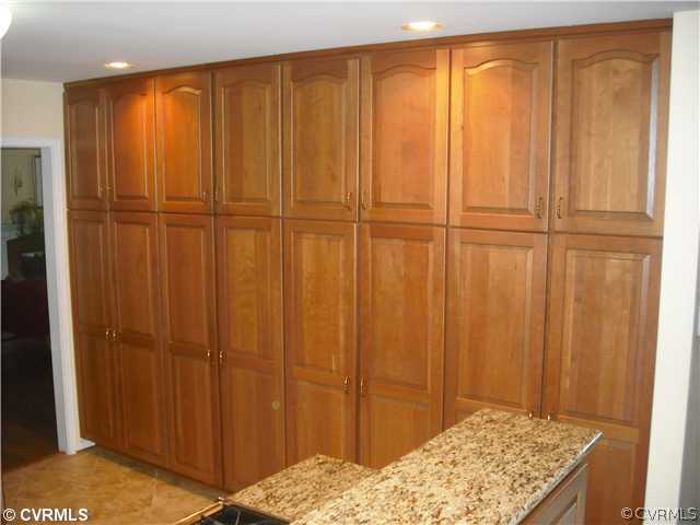 5806 Spinnaker Cove Road Midlothian, VA 23112 - Photo 7 of 12 Kitchen - Wall of Pantry in Kitchen
