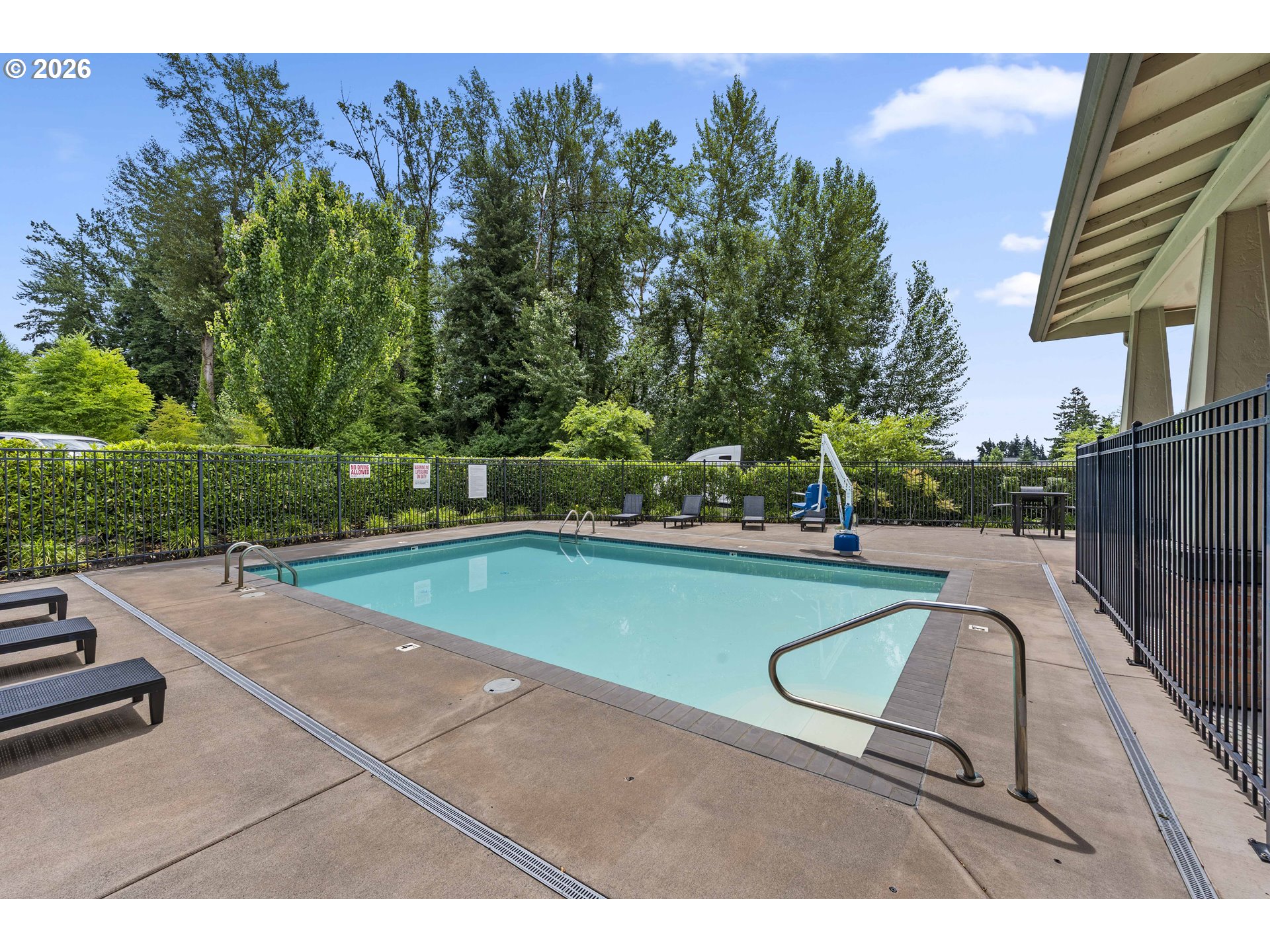 17137 Southwest Appledale Road Beaverton, OR 97007 - Photo 24 of 28
