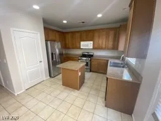 $1,995 | 680 Sumatra Place, Henderson, NV 89011