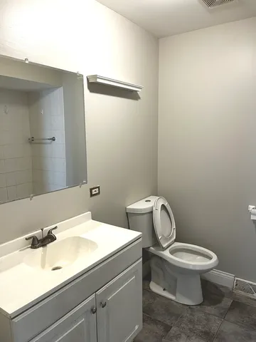 $297,000 | 939 Coach Road, Homewood, IL 60430