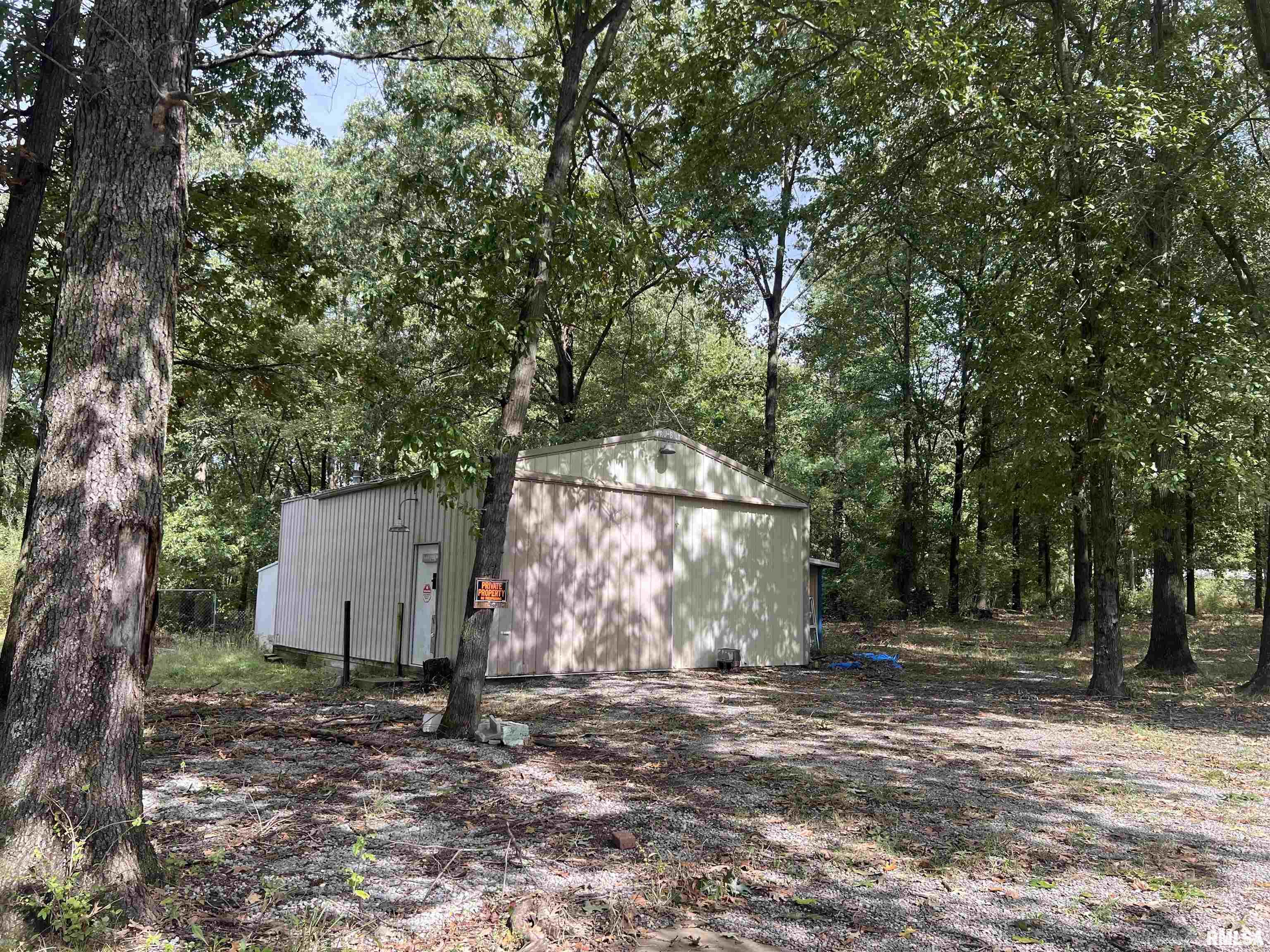 2076 Herrin Road Carterville, IL 62918 - Photo 3 of 20 Gallery Image 3