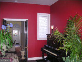 317 Tasker Street Philadelphia, PA 19148 - Photo 3 of 6 Gallery Image 3