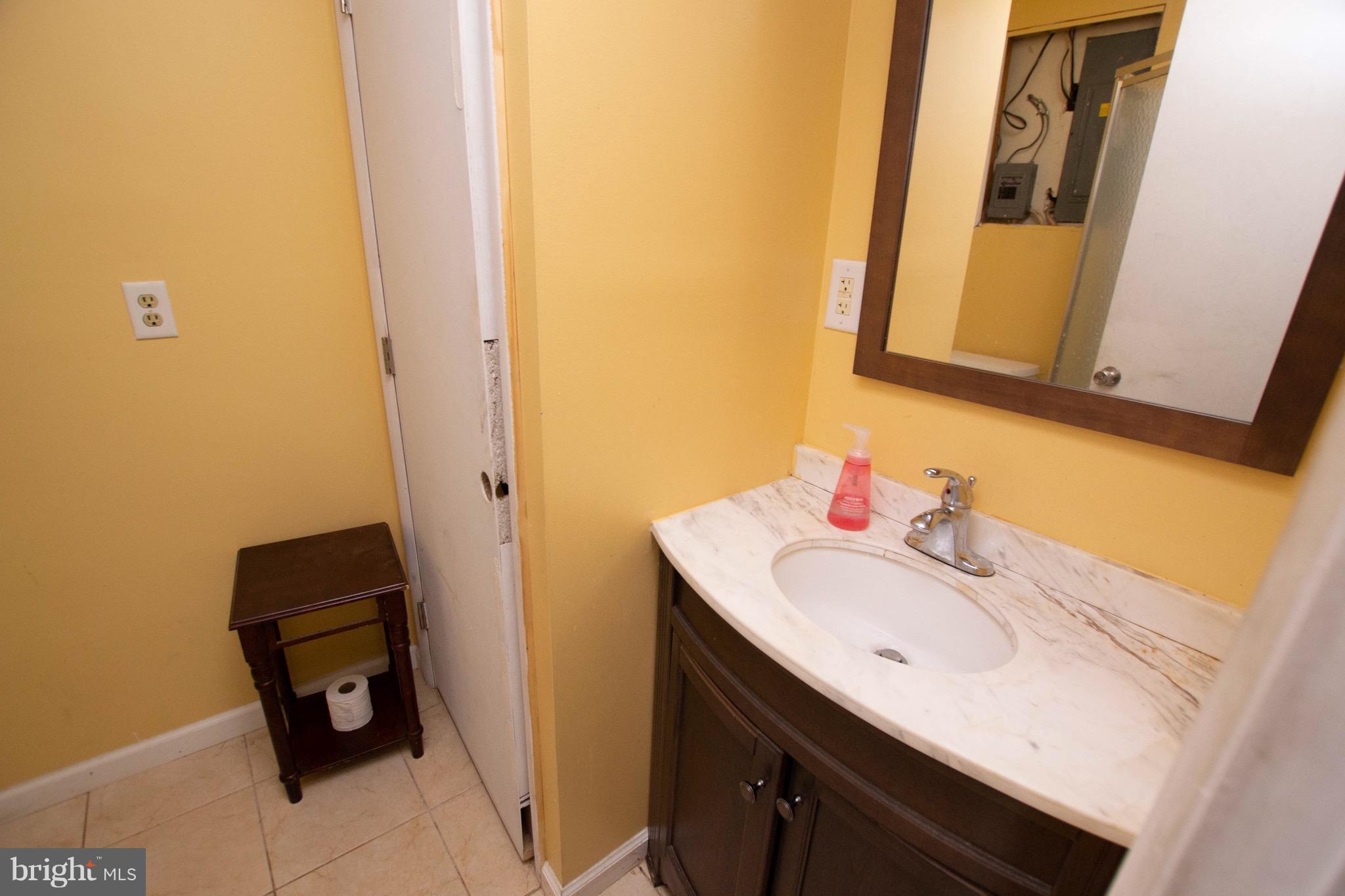 619 Ridge Road Westminster, MD 21157 - Photo 14 of 15 Bath