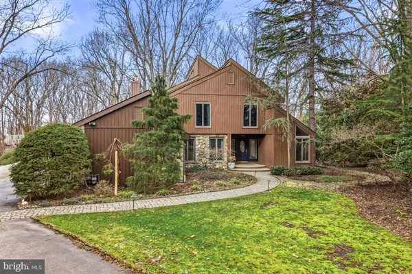 $1,150,000 | 1025 Riverton Road, Moorestown, NJ 08057