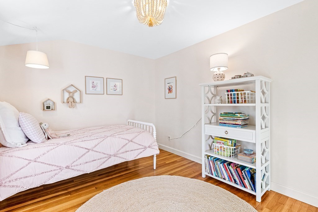 96 Glen Road Wellesley, MA 02481 - Photo 16 of 31