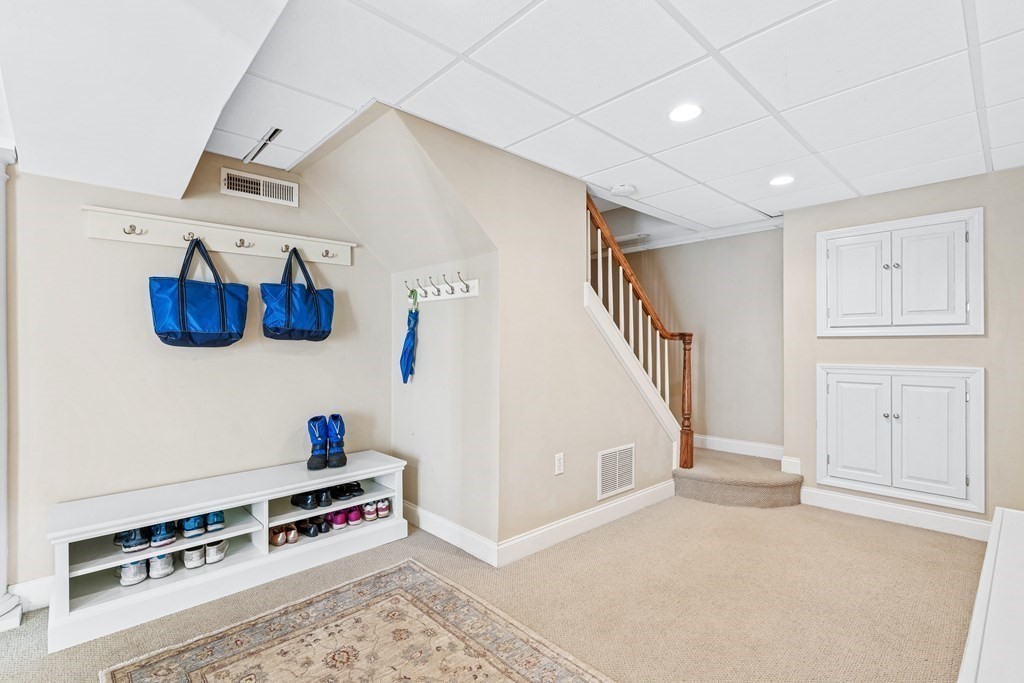 96 Glen Road Wellesley, MA 02481 - Photo 23 of 31