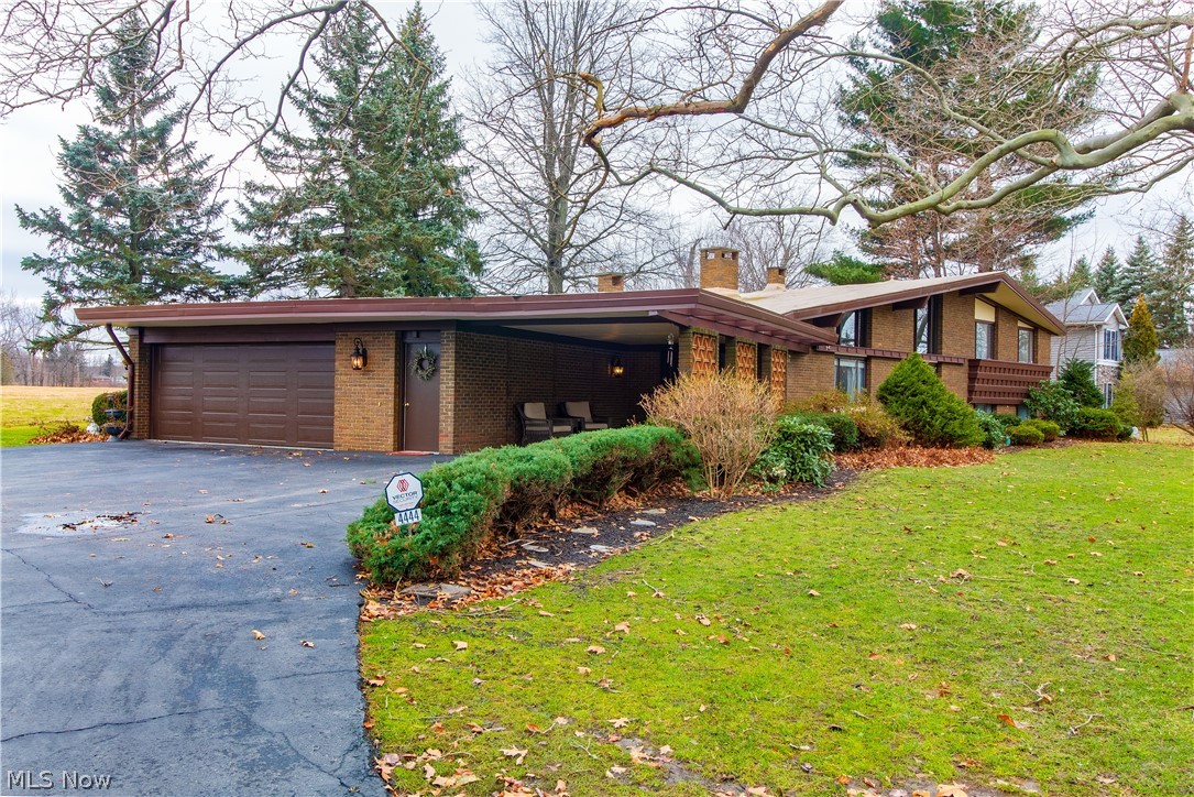 4444 Lake Road West Ashtabula, OH 44004 - Photo 2 of 35 Gallery Image 2