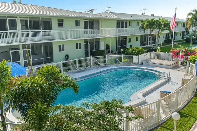 $150,000 | 2100 Northeast 38th Street, Unit 138, Lighthouse Point, FL 33064