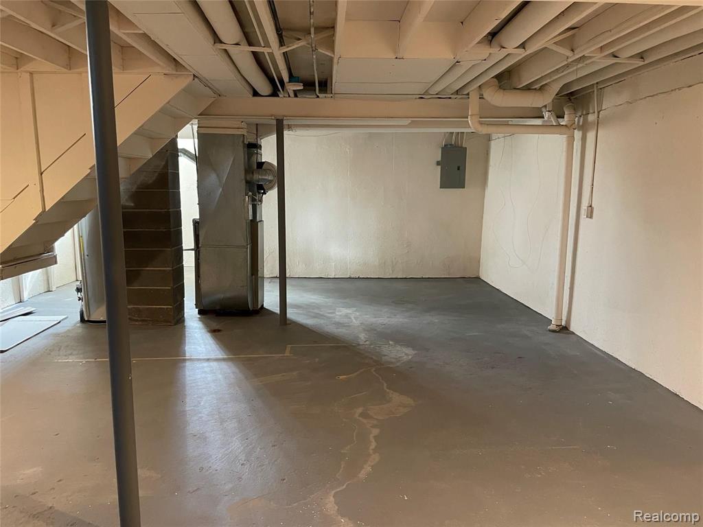 8401 18 18 Mile Road, Unit 199 Sterling Heights, MI 48313 - Photo 19 of 24