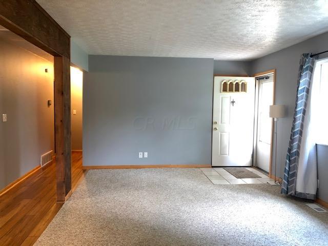 178 Helen Road Southwest Pataskala, OH 43062 - Photo 6 of 51 Gallery Image 6